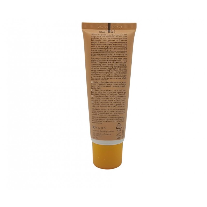 Photoderm Solari Mineral Cover Touch Crema Solare Colorazione Chiara SPF50+ 40ml Photoderm Solari Mineral Cover Touch Crema Solare Colorazione Chiara SPF50+ 40ml