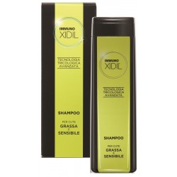 Flacone Immunoxidil Shampoo per Cute Grassa e Sensibile da 200ml Flacone Immunoxidil Shampoo per Cute Grassa e Sensibile da 200ml