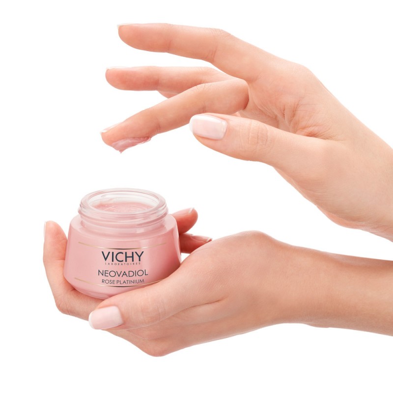 texture Vichy Neovadiol Rose Platinum Crema Fortificante e Rivitalizzante 50ml texture Vichy Neovadiol Rose Platinum Crema Fortificante e Rivitalizzante 50ml