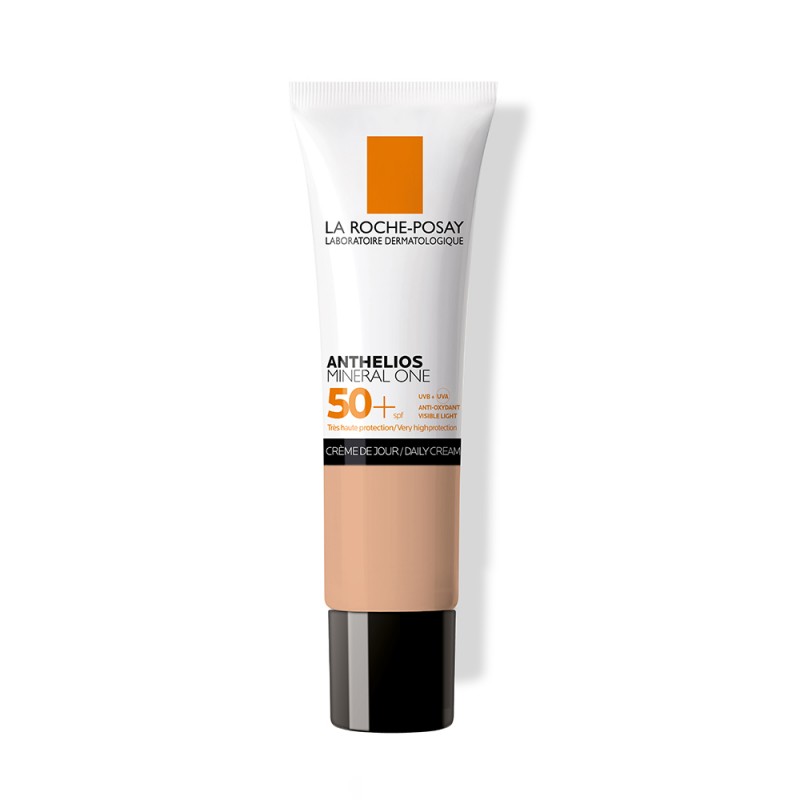 flacone di La Roche Posay Anthelios Mineral One Crema Fondotinta 50+ Colore T03 30ml flacone di La Roche Posay Anthelios Mineral One Crema Fondotinta 50+ Colore T03 30ml