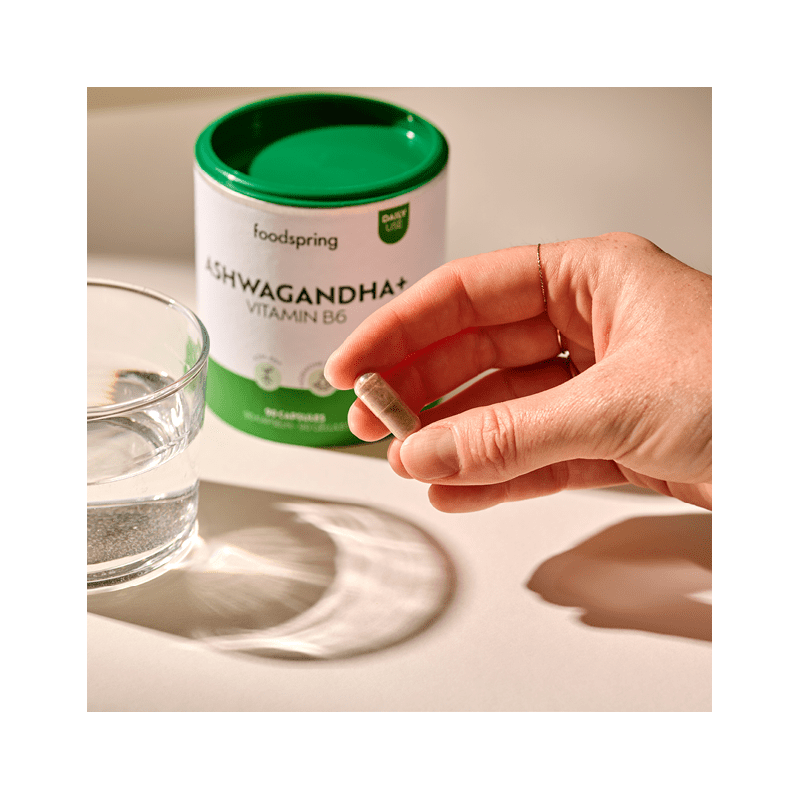 Foodspring Ashwagandha + Vitamina B6 per Concentrazione e Stanchezza 60 Capsule Foodspring Ashwagandha + Vitamina B6 per Concentrazione e Stanchezza 60 Capsule