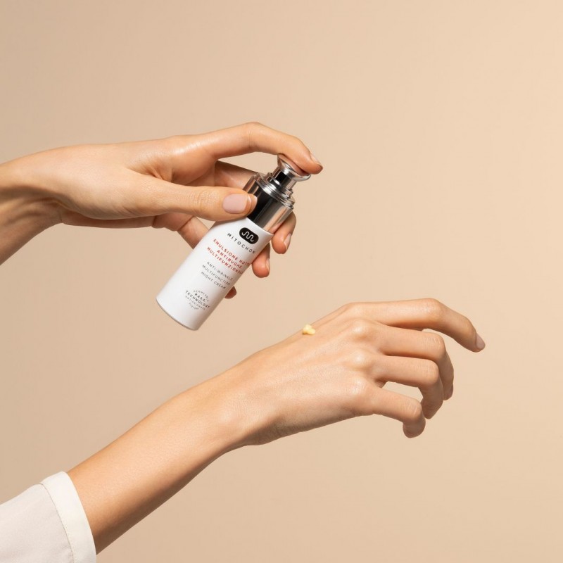 Mitochon Emulsione Notte Antirughe Multifunzionale Viso e Décolleté 30ml