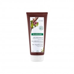 Un flacone di Klorane Balsamo Anticaduta alla Chinina e Stella Alpina Tubo da 200 ml