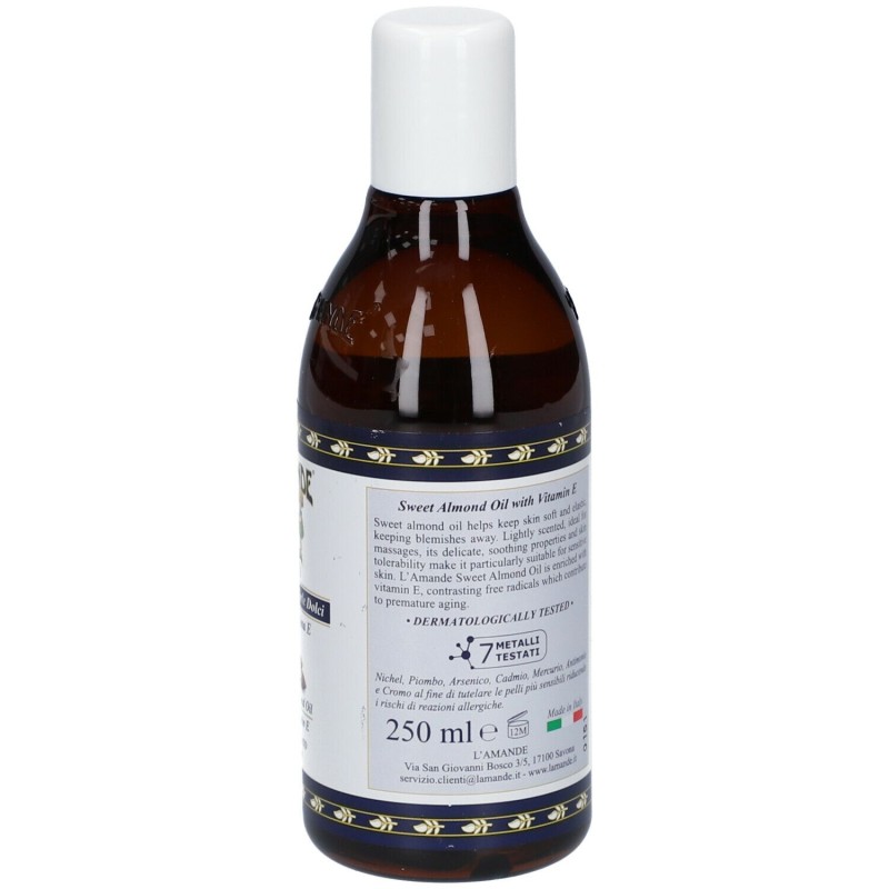 Primo piano di L'Amande Marseille Olio Mandorle Dolci Profumato per Pelle Morbida 250ml Primo piano di L'Amande Marseille Olio Mandorle Dolci Profumato per Pelle Morbida 250ml
