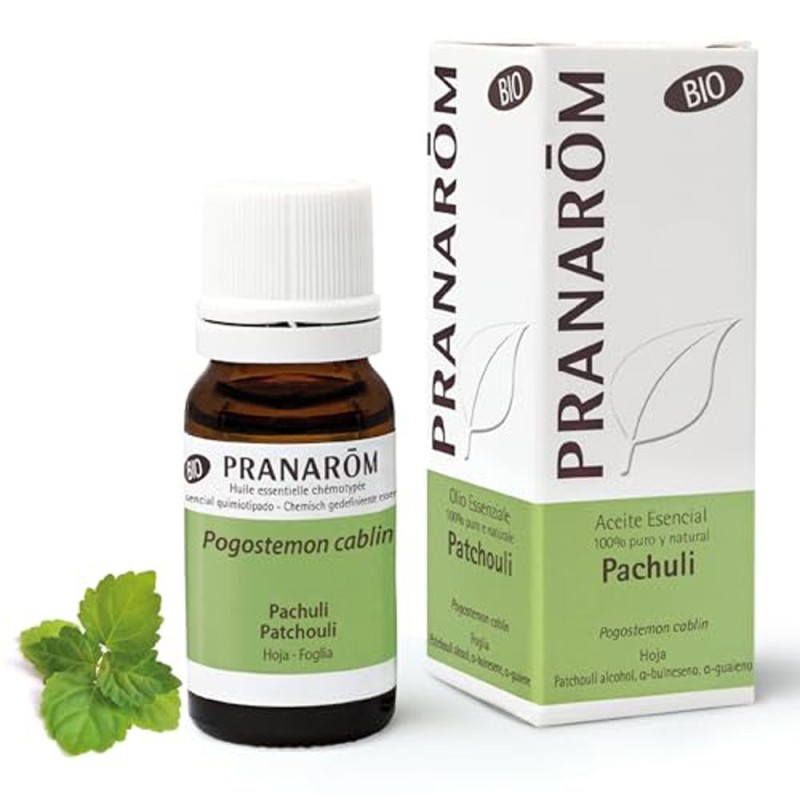 Dettaglio del packaging di Pranarom Patchouli Olio Essenziale Biologico 10ml Dettaglio del packaging di Pranarom Patchouli Olio Essenziale Biologico 10ml