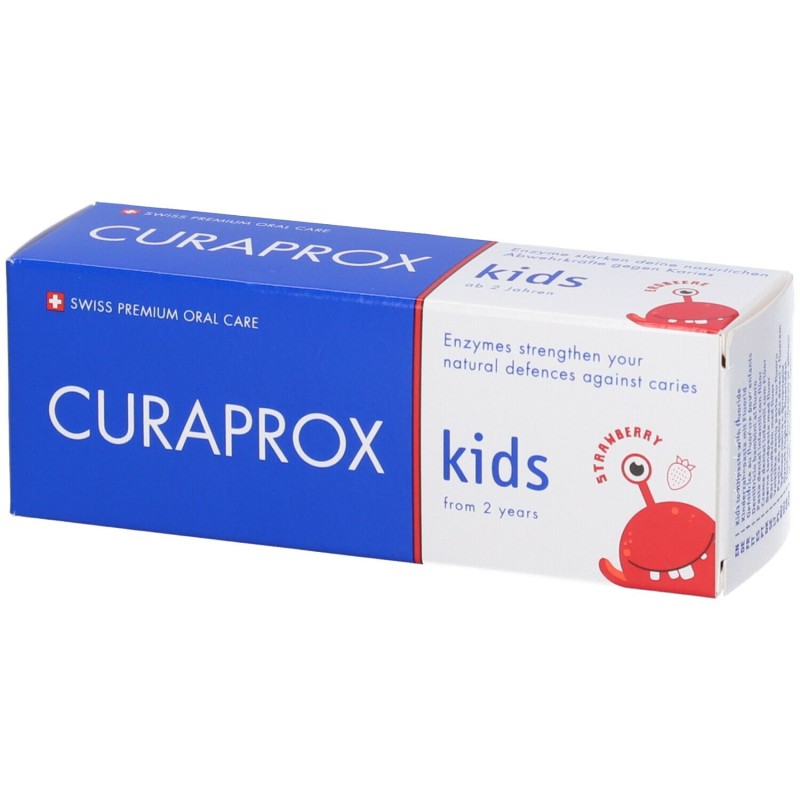 Dettaglio del packaging di Curaprox Kids Dentifricio Bambini Con Fluoro 950ppm Gusto Fragola 60ml Dettaglio del packaging di Curaprox Kids Dentifricio Bambini Con Fluoro 950ppm Gusto Fragola 60ml