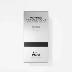 Foto illustrativa del packaging di Hino Natural Skincare Peptide Rendez-Vous Siero Tensore per Rughe e Pelle Distesa 30ml Foto illustrativa del packaging di Hino Natural Skincare Peptide Rendez-Vous Siero Tensore per Rughe e Pelle Distesa 30ml