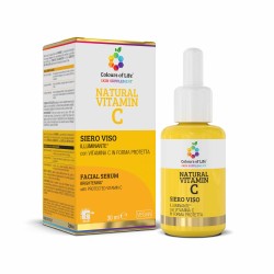 Primo piano di Natural Vitamin C Siero Viso 30ml Primo piano di Natural Vitamin C Siero Viso 30ml
