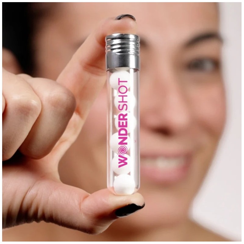 Dettaglio di Veralab Kit Wonder Shot Siero Viso Acido Ialuronico 15ml+ 7 Sfere Vitamina C