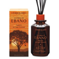 confezione di L’Erbolario Accordo Ebano Fragranza Legni Profumati Confezione 200ml confezione di L’Erbolario Accordo Ebano Fragranza Legni Profumati Confezione 200ml